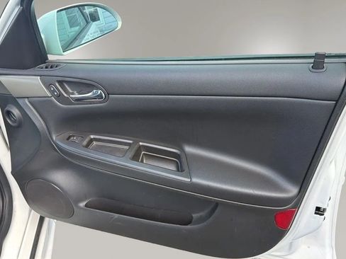 Used 2014 Chevrolet Impala Police FWD image 30