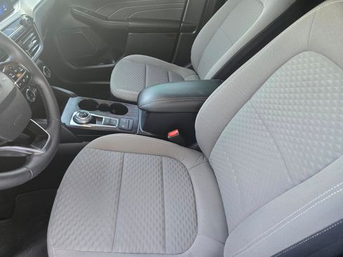Used 2022 Ford Escape SE w/ SE Sport Appearance Package FWD image 11
