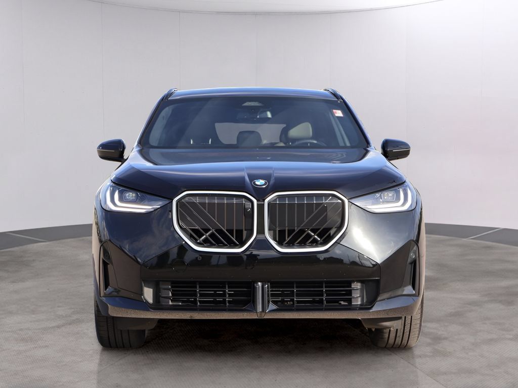 Used 2025 BMW X3 xDrive30i AWD/4WD image 2