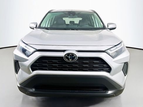 Used 2024 Toyota RAV4 XLE AWD/4WD image 2
