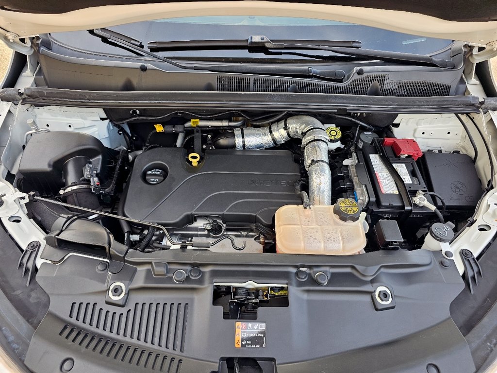 Used 2022 Buick Encore Preferred w/ Safety Package FWD image 8
