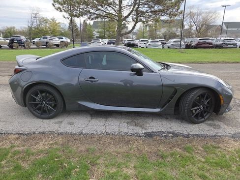 Used 2023 Toyota GR86 Premium w/ ALL Weather Mat Package (TMS) RWD image 15