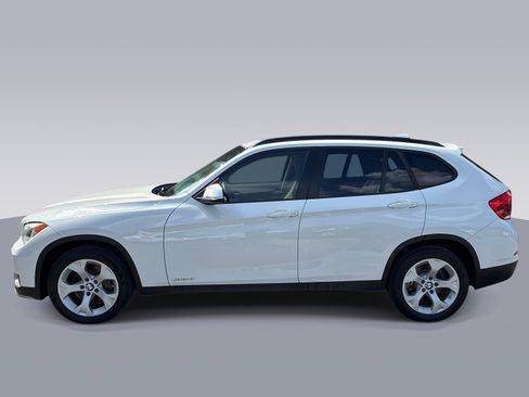 Used 2015 BMW X1 sDrive28i RWD image 4