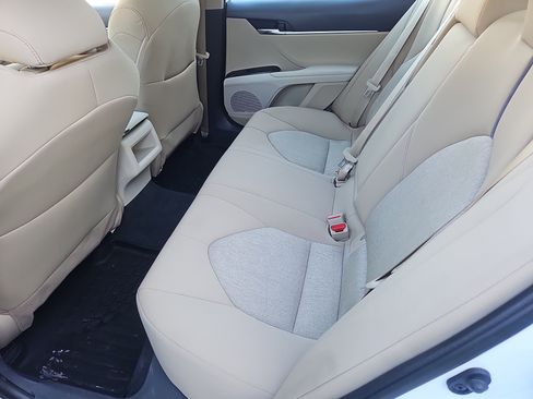 Used 2022 Toyota Camry LE image 25