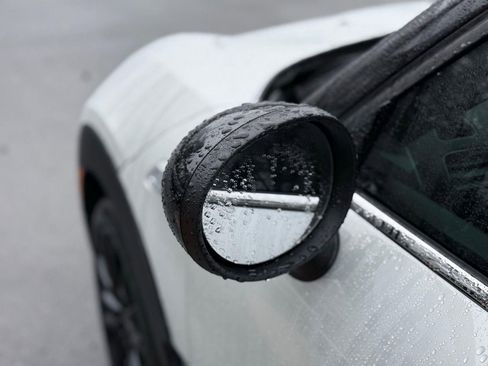 Used 2019 MINI Cooper Clubman S w/ Storage Package image 18