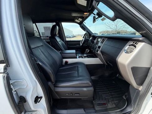 Used 2017 Ford Expedition EL Limited image 17