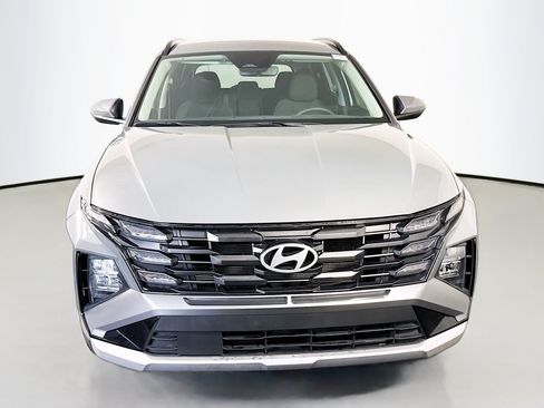 Used 2025 Hyundai Tucson SEL FWD image 2