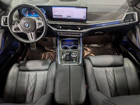 Used 2025 BMW X7 M60i w/ Executive Package AWD/4WD image 19