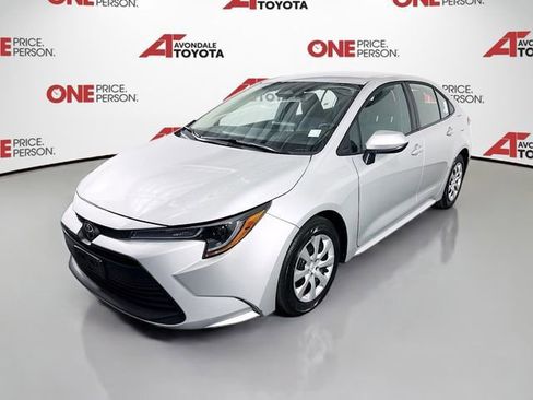 Certified 2025 Toyota Corolla LE FWD image 4