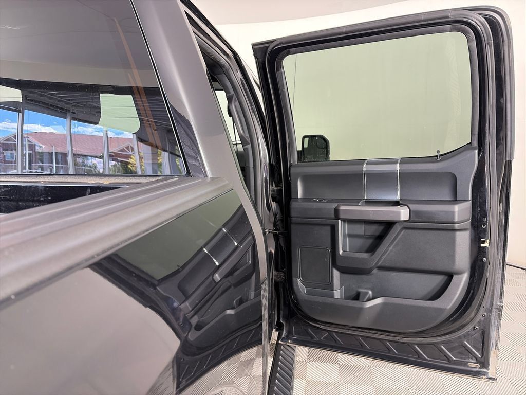 Used 2019 Ford F150 XLT w/ Equipment Group 302A Luxury AWD/4WD image 26