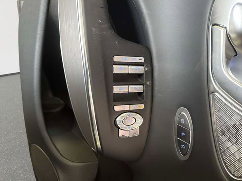 New 2026 Genesis GV70 2.5T Select AWD/4WD image 19