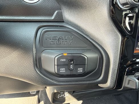 Used 2025 RAM 2500 Tradesman AWD/4WD image 21