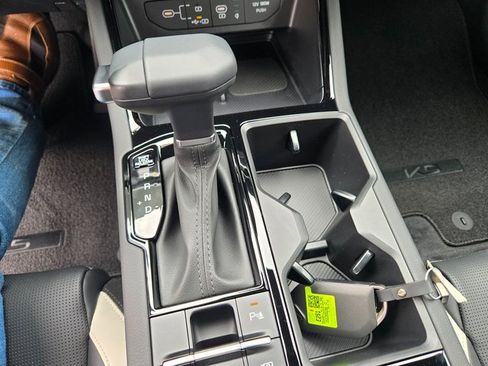 New 2025 Kia K5 GT-Line image 11