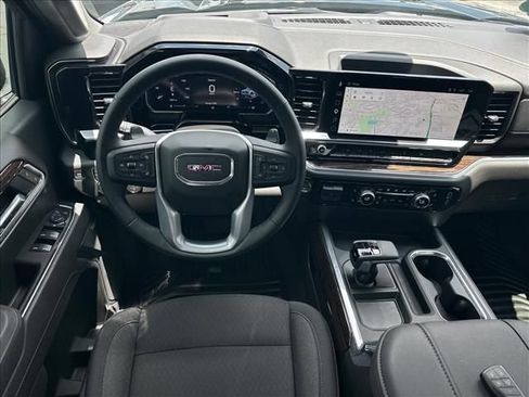 Certified 2026 GMC Sierra 1500 Elevation w/ Preferred Package AWD/4WD image 16