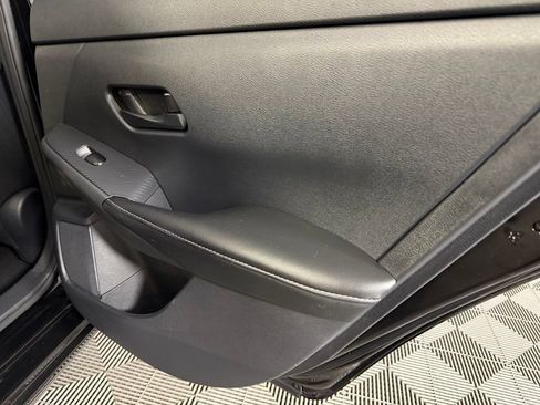 Used 2025 Nissan Sentra SV FWD image 28