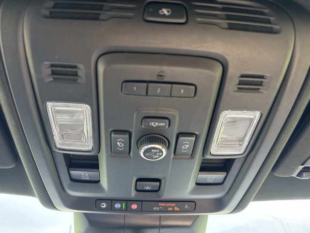 Used 2023 Cadillac Escalade Premium Luxury w/ Performance Package RWD image 25