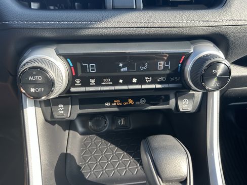 Used 2024 Toyota RAV4 XLE image 14