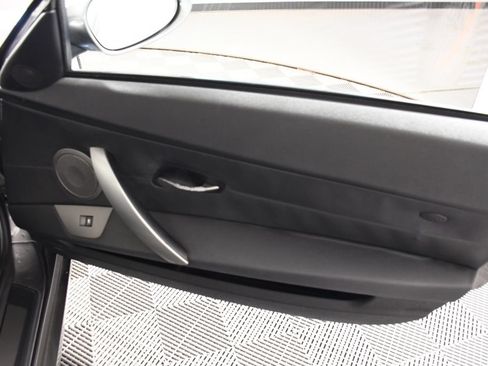 Used 2003 BMW Z4 2.5i RWD image 17