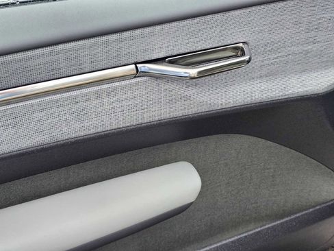 New 2026 Volvo EX30 Cross Country Ultra image 23