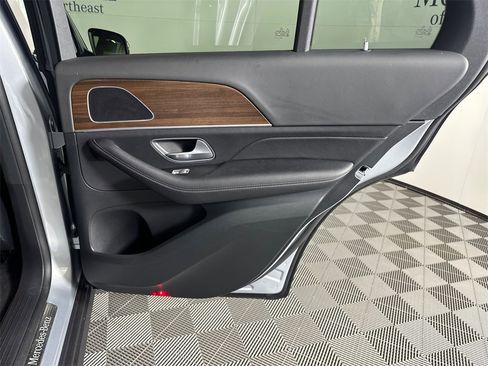 Certified 2025 Mercedes-Benz GLE 350 GLE 350 image 18