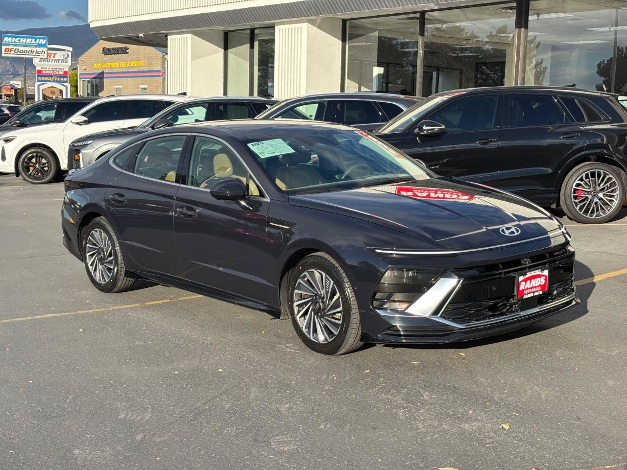 Used 2024 Hyundai Sonata Limited FWD image 2