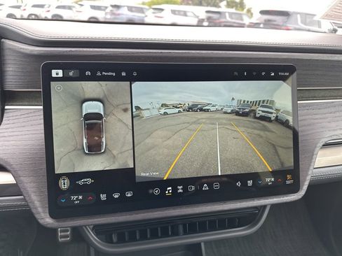 Used 2023 Rivian R1S Adventure image 33