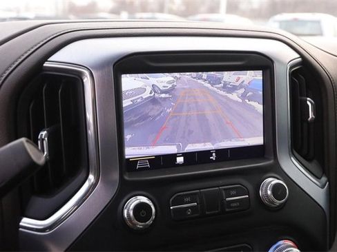 Used 2019 GMC Sierra 1500 SLT w/ SLT Premium Package image 17