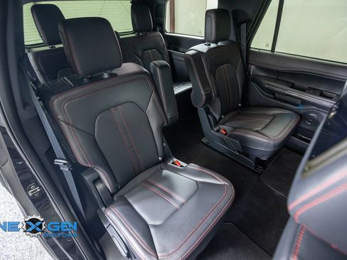 Used 2024 Ford Expedition Limited AWD/4WD image 41