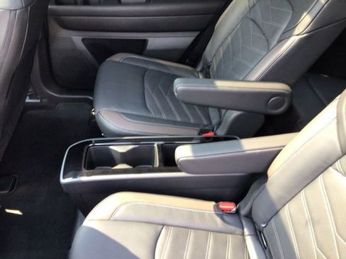 Used 2024 Nissan Pathfinder Platinum image 20