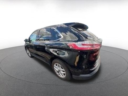 Used 2024 Ford Edge SEL image 7