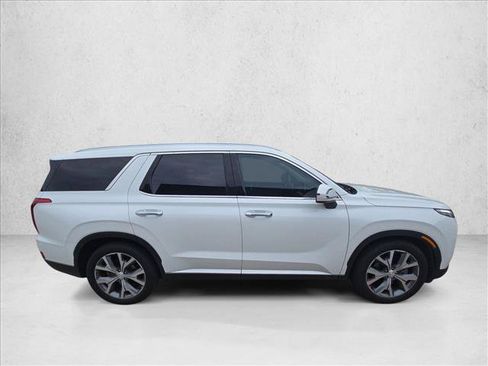 Used 2022 Hyundai Palisade SEL w/ Premium Package FWD image 4