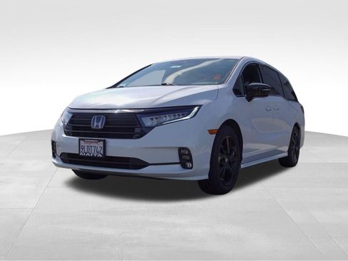 Used 2024 Honda Odyssey Sport image 8
