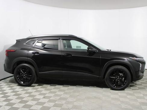 Used 2026 Chevrolet Trax ACTIV FWD image 40