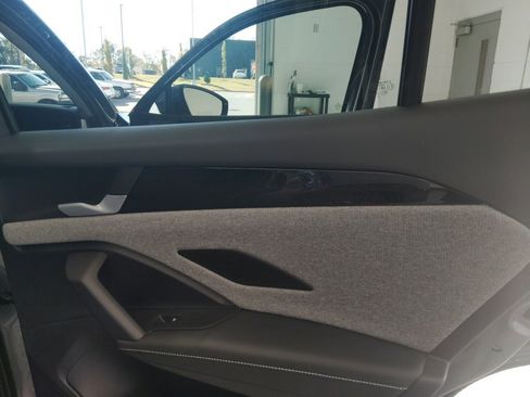 New 2026 Volkswagen Tiguan S image 18