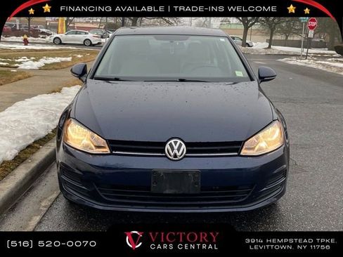Used 2015 Volkswagen Golf S image 2