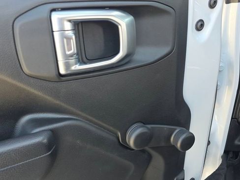 Used 2023 Jeep Wrangler Sport image 21