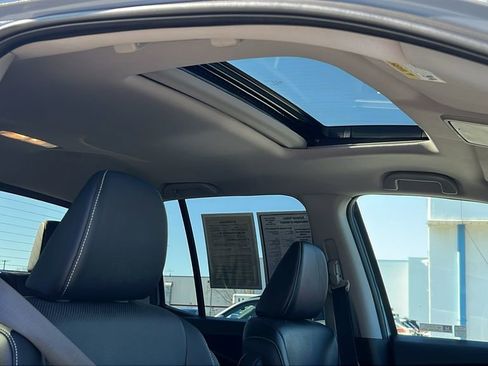 Used 2023 Honda Ridgeline RTL image 11