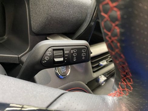 Used 2025 Ford Explorer ST-Line w/ ST-Line Street Pack image 34