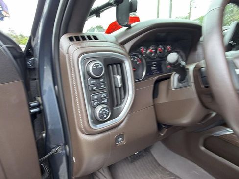 Used 2022 Chevrolet Silverado 1500 RST AWD/4WD image 21