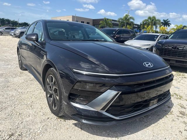 Certified 2024 Hyundai Sonata SEL FWD image 3