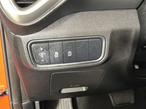 Used 2024 Kia Soul LX w/ Option Group 015 FWD image 19