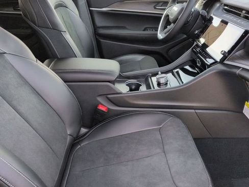 New 2026 Jeep Grand Cherokee Laredo image 31