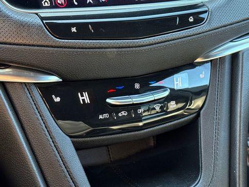 Certified 2023 Cadillac XT5 Premium Luxury image 10