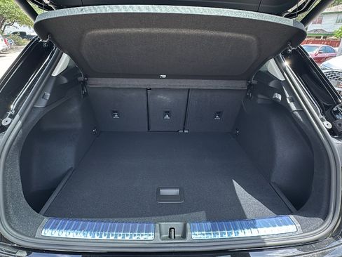 New 2026 Audi Q3 quattro 2.0T AWD/4WD image 25