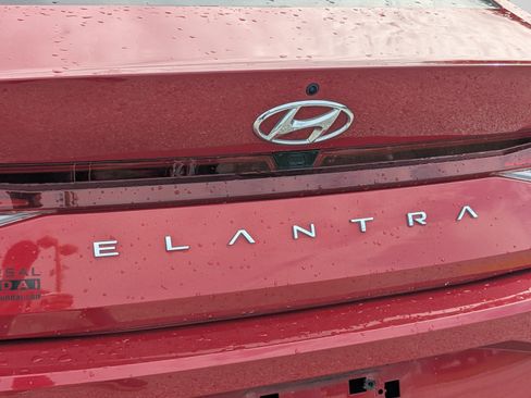 Used 2023 Hyundai Elantra SEL FWD image 30