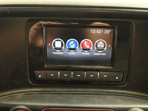 Used 2015 GMC Sierra 2500 4x4 Double Cab w/ Snow Plow Prep Package image 18