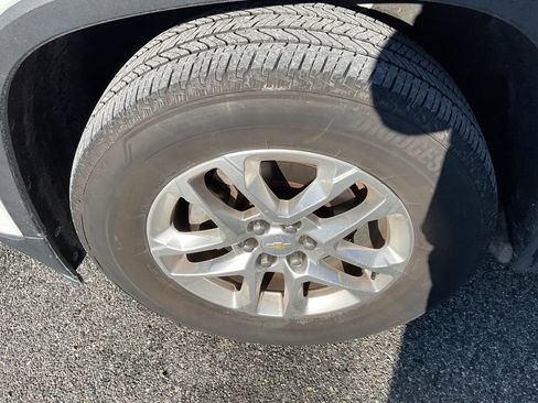 Used 2019 Chevrolet Traverse LT image 5