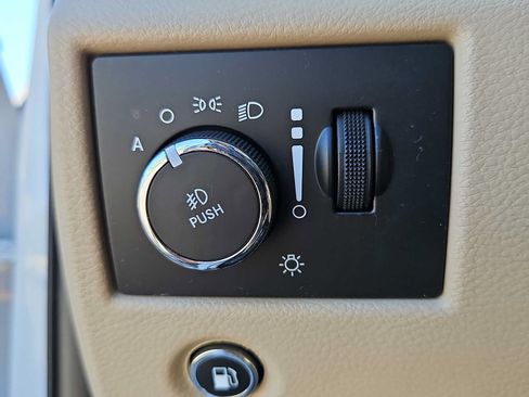 Used 2021 Jeep Grand Cherokee Limited w/ Premium Lighting Group AWD/4WD image 24
