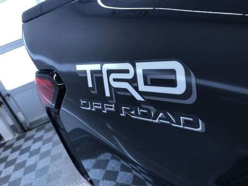 Certified 2025 Toyota Tacoma TRD Off-Road image 10