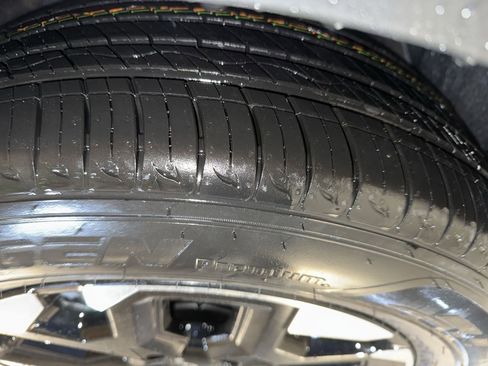 New 2026 Kia Sorento S image 11